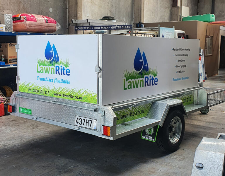 ACM Signs for LawnRite