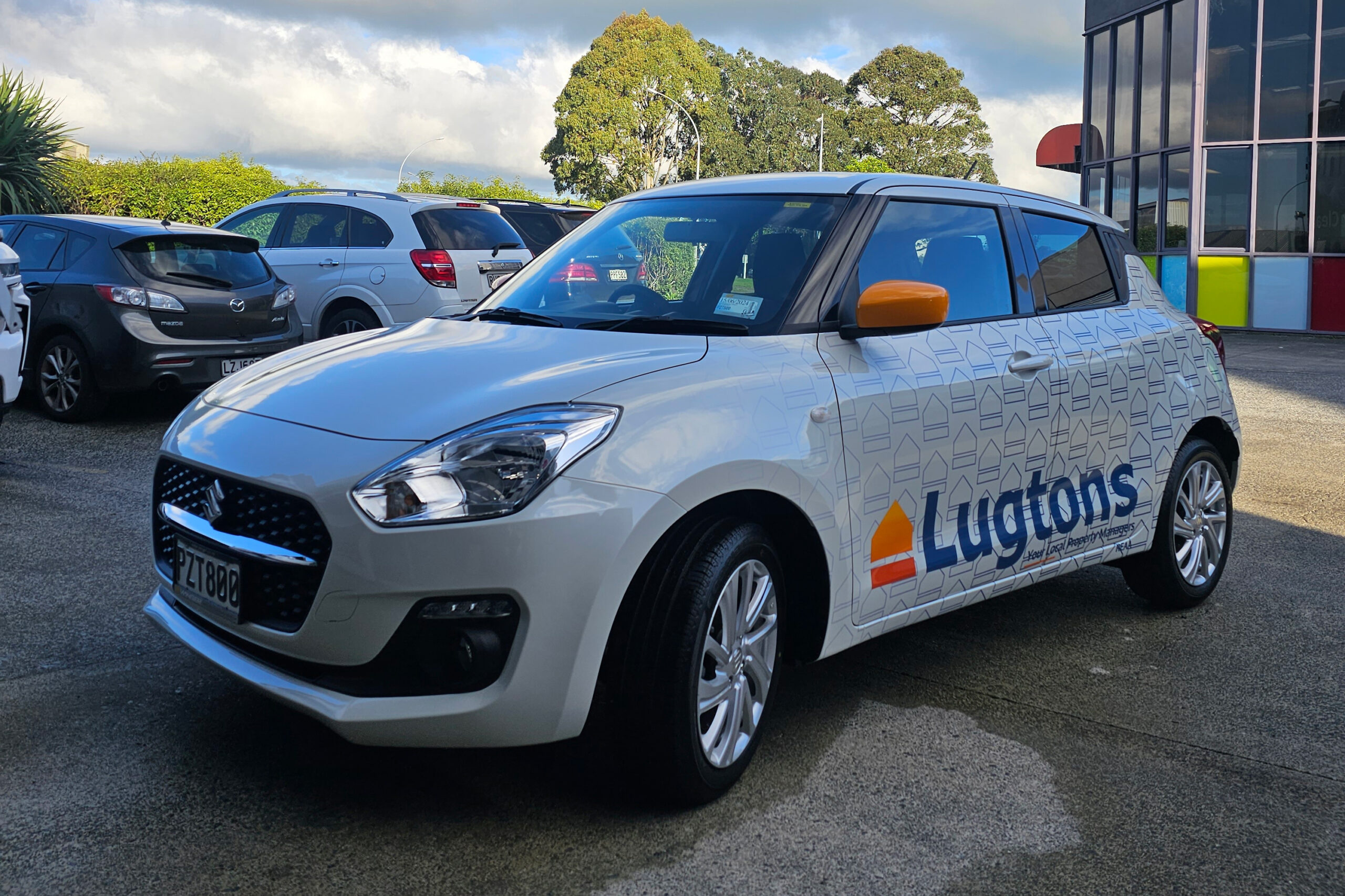 Vehicle graphics for Lugtons